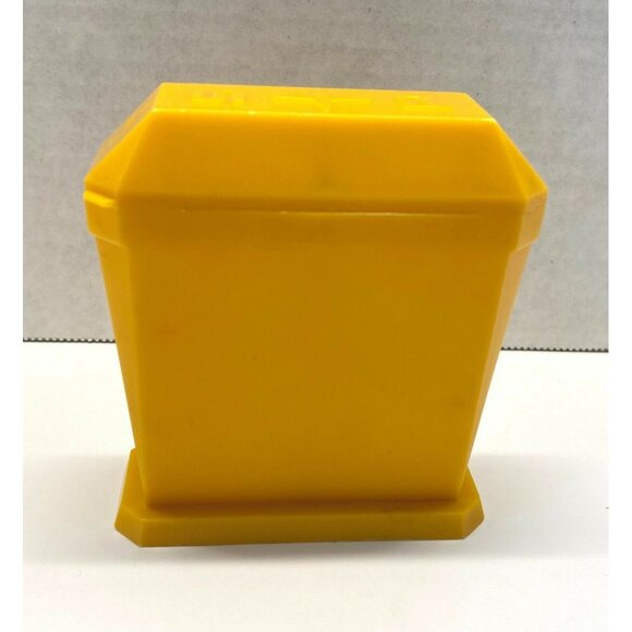 Vintage 60s Salt and Pepper Shaker Combo The Texan Covered Wagon Texas Old West - Picture 5 of 8